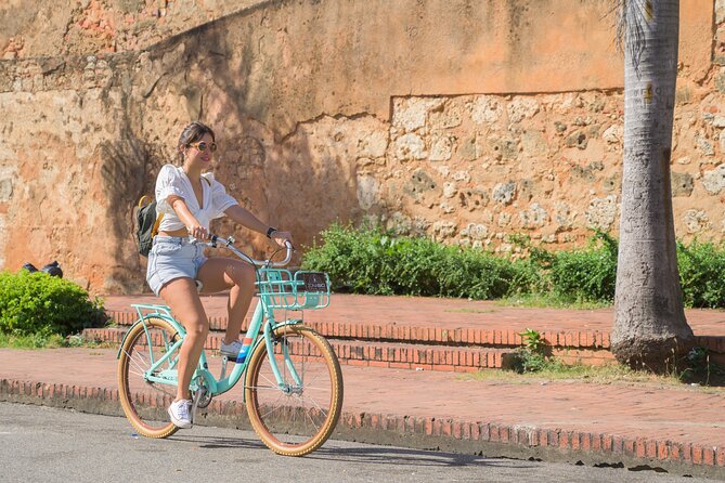2 Hour Bike Rental Colonial Zone / Santo Domingo - The Sea-Side Stretch to the Malecón for Panoramic Views
