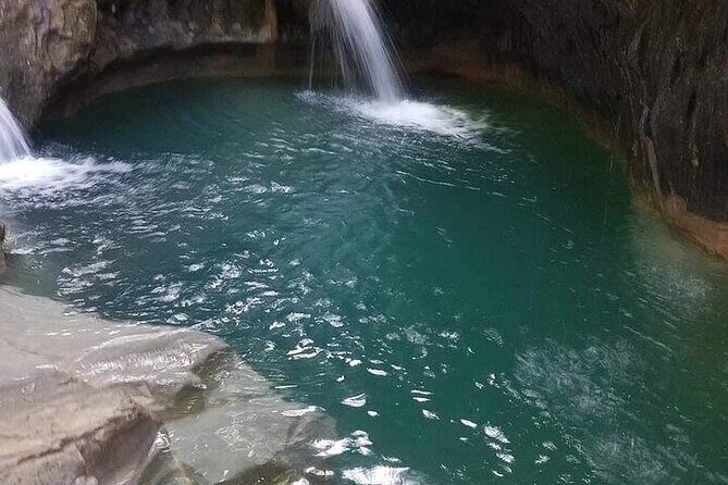 27 Waterfalls of Damajagua – Adventure Tour from Puerto Plata - Hugo’s service style: patience and photo help