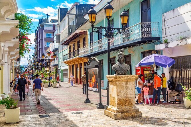 A Private day in the First city of the Americas: Santo Domingo - Stop 3: Pantheon of the Fatherland and how nations remember