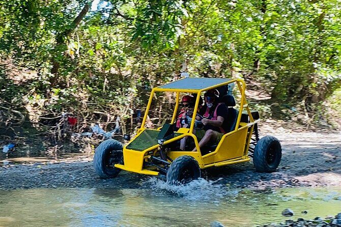 adventure in buggies Puerto Plata - Guides Alex and Daniel: the human part of the adventure