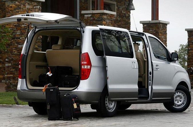 Airport shuttle to Punta Cana Hotels - Private group transfer: why “only your group” is worth it