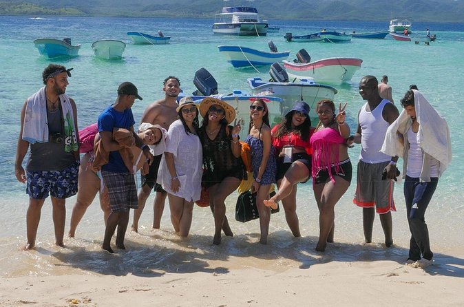 All-Inclusive Cayo Arena Day trip from Santo Domingo - Snorkeling, Safety, and Comfort: What to Expect Underfoot