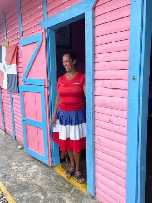 All-Inclusive Day Trip from Punta Cana: DR Culture Immersion - Food and drinks: what’s included, and what tends to be the highlight
