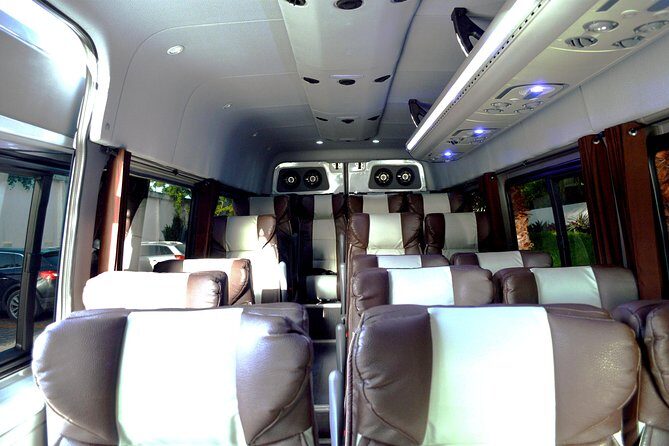 Arrival Luxury Transportation: Punta Cana International Airport to Hotels (1-5) - How to Make This Transfer Go Smoothly (Even If Your Flight Is Late)