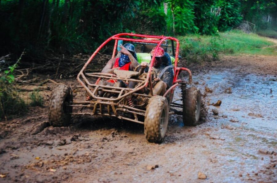 Bayahibe: Buggy tour amazing half-day - Chavón River swim: the high-energy break that turns the day messy