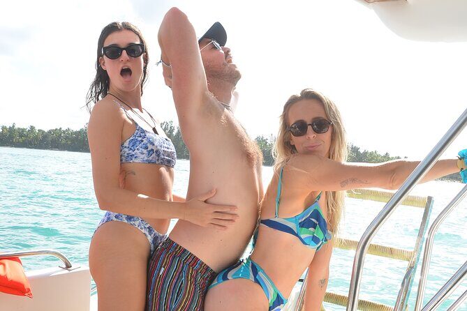 Boots and Booze in Punta Cana, A COUNTRY Party Boat Cruise - The snorkeling stop: coral views without overcommitting