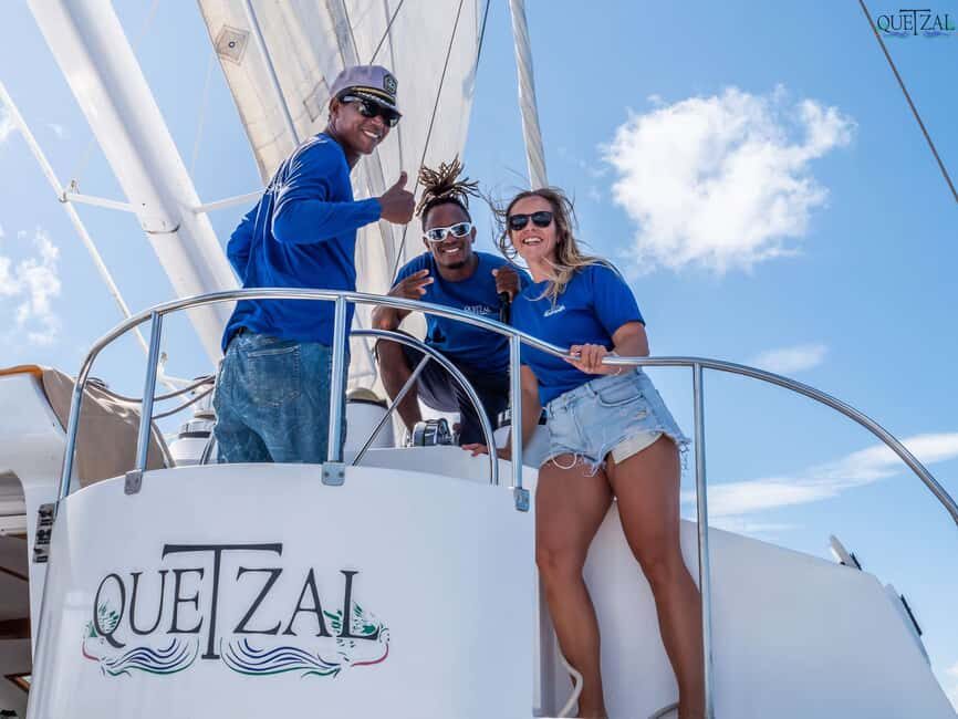 Catalina Island small group snorkeling tour - Casa de Campo coast: history context while you sail