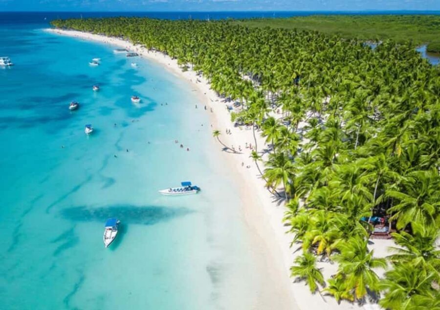 Catalina Island snorkeling Dominican Republic - Getting on the water: timing, meeting point, and boat reality