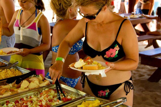Catalina Island & Snorkeling Tour - Group size and comfort: small-group promise vs real-world variance