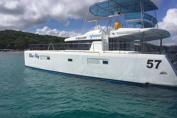 Catamaran Cruise with Snorkeling and lunch on board! - The 52-Foot Lagoon Catamaran: Pool, Shade, and Space to Breathe