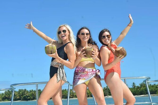 Catamaran Party Boat In Punta Cana With Pick Up - Pickup in Punta Cana: how to avoid the last-minute scramble