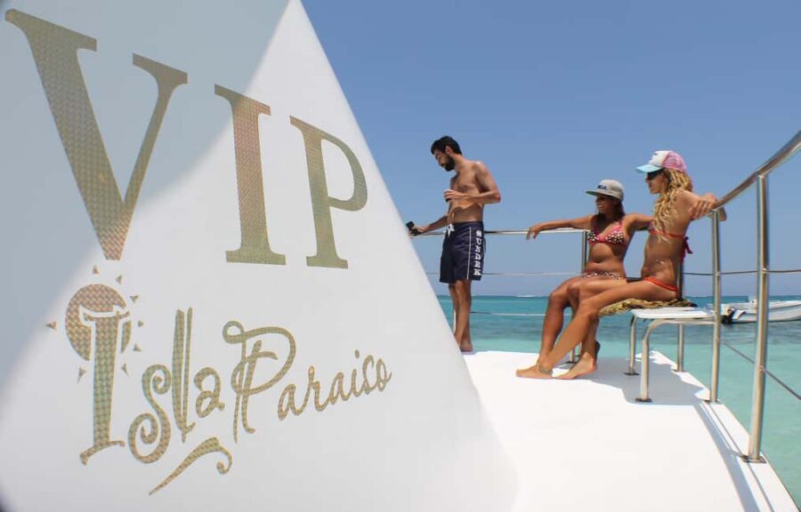 Cayo Arena: VIP Experience in Luxury Catamaran - What to bring for a smooth, sunny Cayo Arena day