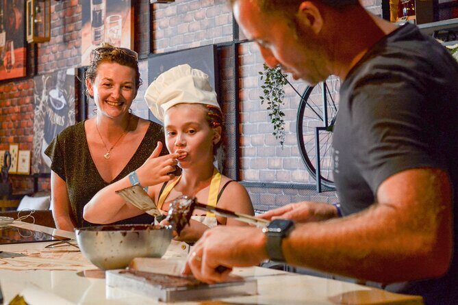 Chocolate Master Class & Taino concept Store - Step-by-step: what happens when you walk in