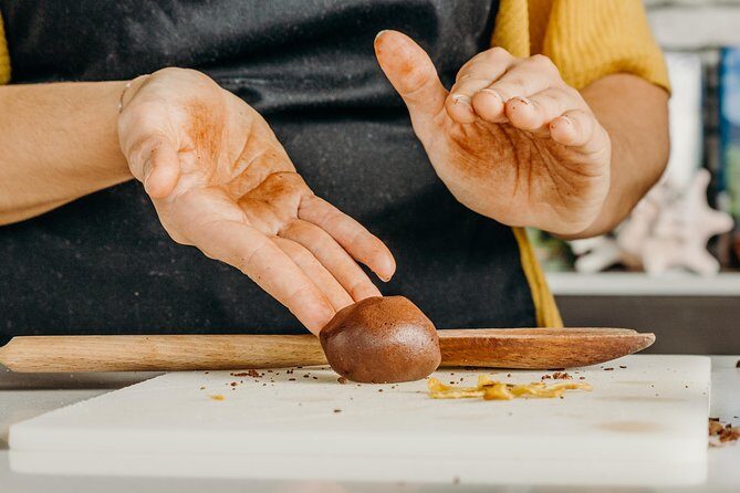 Chocolate Master Class & Taino concept Store - Making your own bars and decorating them