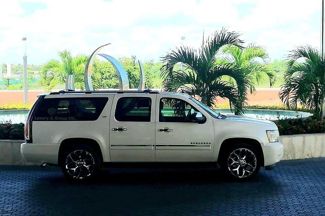 City Tours Sto. Dgo. / Excursión Saona Island / Montaña Redonda/ Altos de Chavón - Santo Domingo City Stop: A Big-City Taste From the East Coast