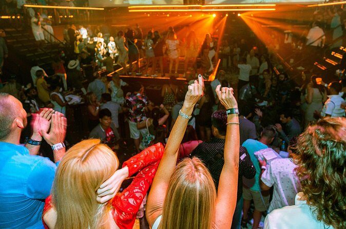 Coco Bongo Premium Open Bar - Timing and Logistics: Start at 8:00 PM, Not Midnight
