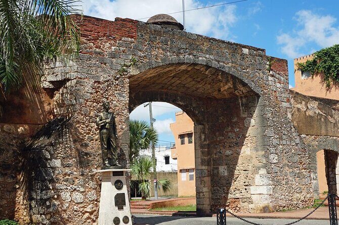 Day Trip to Santo Domingo from Punta Cana - Pace, language, and comfort: what to plan around