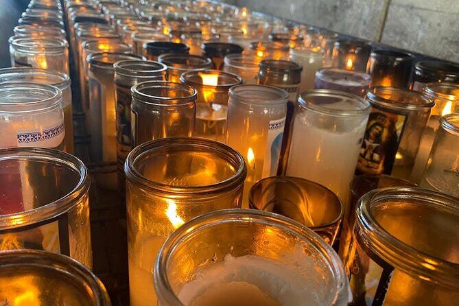 Discovery DE the real Dominican Republic EN small committee. - Morning in Higuey: Basilica Catedral Nuestra Señora de la Altagracia and the municipal market