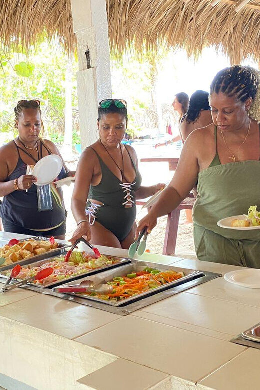 diving without a license catalina island from punta cana - Catalina Island break: beach bar, drinks, and Dominican barbecue lunch
