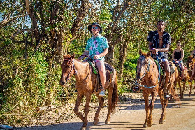 Dominican Countryside Horseback Riding Tour + Beach and Local Culture - Stop 2: The River Moment That Adds Fresh Air