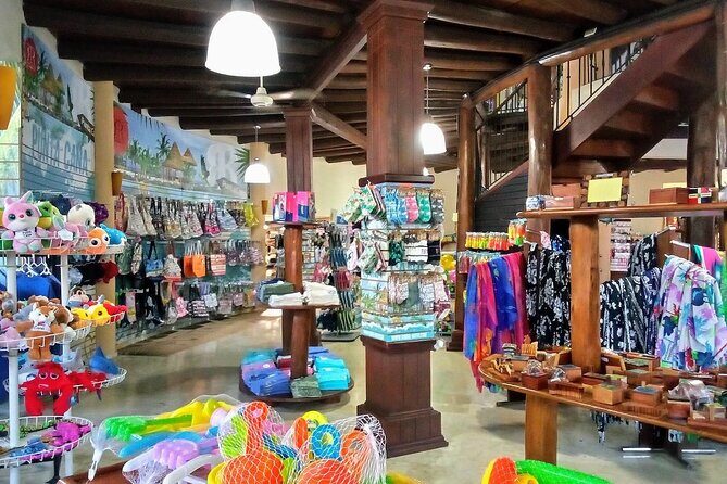 Don Lucas Cigar Factory, Rum tasting, Cocoa factory, Souvenirs - The cigar factory experience: more than a sales pitch