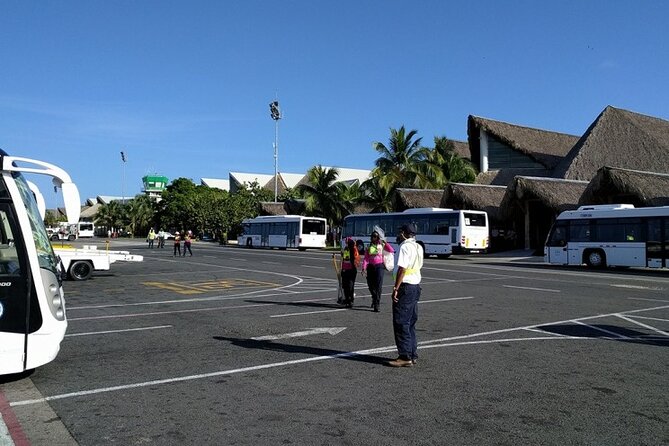 Effortless Airport Transfers in Punta Cana - Timing on the return: the 20-minute hotel lobby wait
