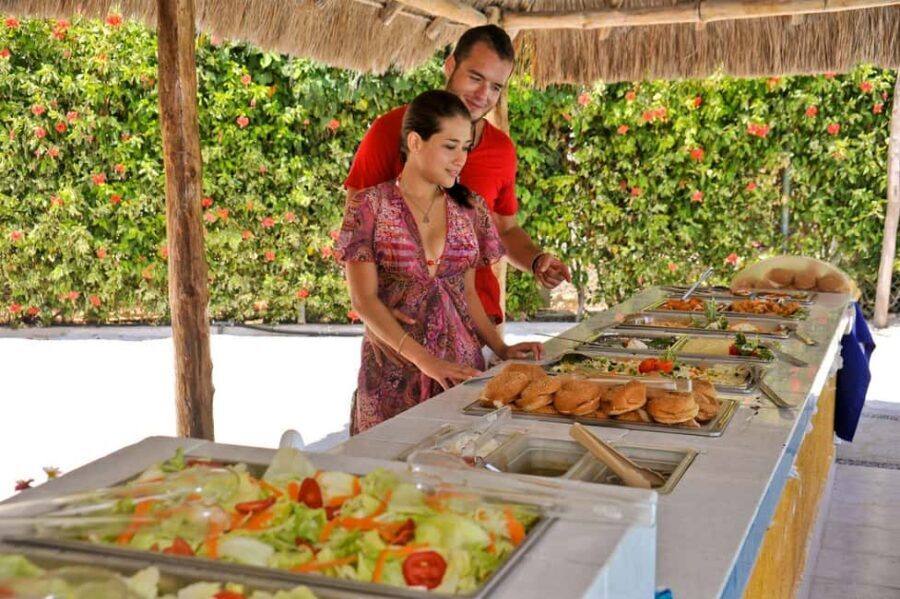From Punta Cana: Exclusive Catalina Island Tour with Transportation and Lunch - Getting there from Punta Cana, Macao, and Bávaro without the headache