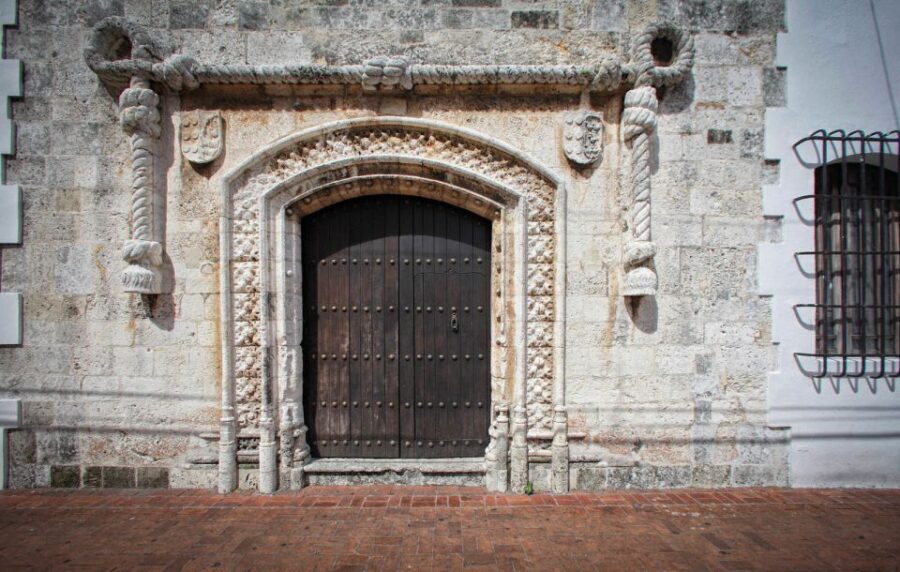From Punta Cana: Full-Day Santo Domingo City Tour - Presidential Palace and the Modern Capital Drive-By: The Contrast You Came For