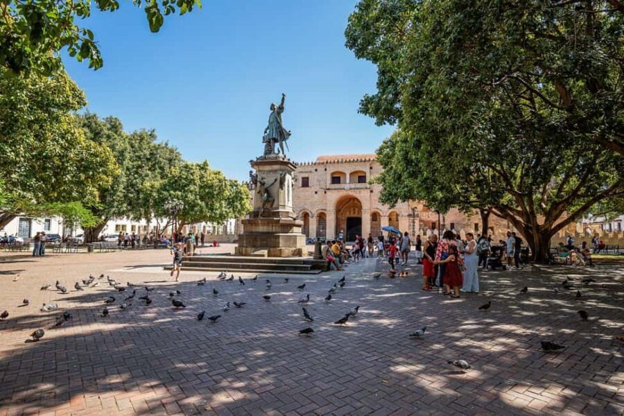 From Punta Cana: Santo Domingo Full-Day Tour with Lunch - The Colonial Zone walk and The Ladies street detail