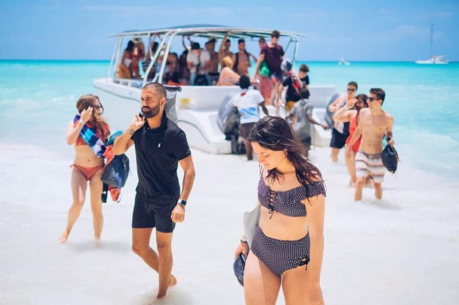 From Punta Cana: Saona Island Day Trip with Buffet Lunch - What to bring for comfort (and fewer headaches)