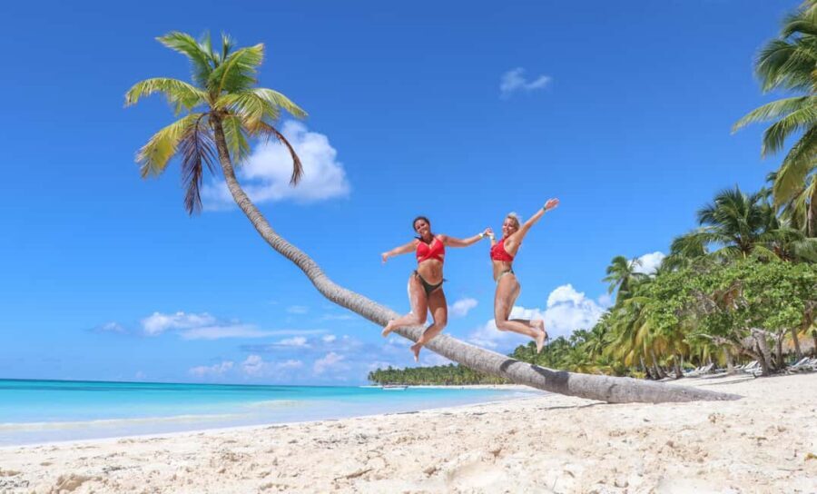 From Punta Cana: Saona Island Trip via Speedboat with Lunch - The boat ride and that natural pool stop (sea stars included)