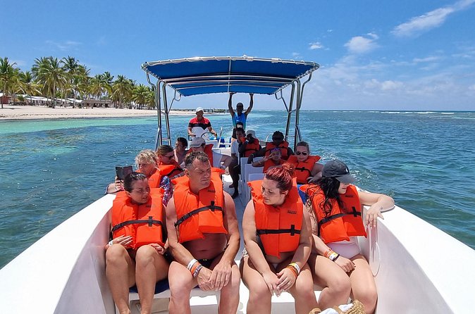 Full Day Island Tour in Isla Saona from Punta Cana - Saona beach time: swimming, shade, and the lunch rhythm