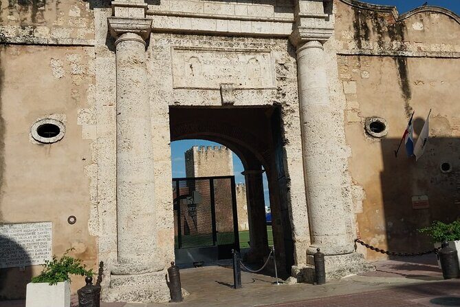 Full Day Santo Domingo Tour - Alcázar de Colón: Diego Columbus’s Early-16th-Century Residence