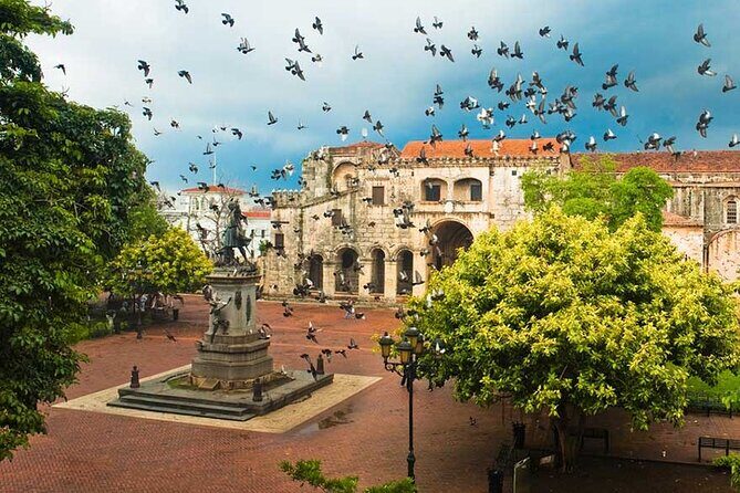 Full-day Santo Domingo Tour with Roundtrip Transfer from Airport to Hotel - Getting There: Roundtrip Transfers and Why 7:00 am Can Feel Fast