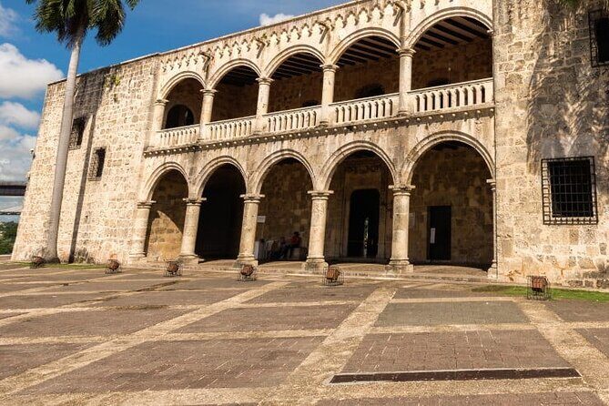 Full day tour to Santo Domingo from Punta Cana - Monasterio de San Francisco and Fortaleza Ozama: ruins that explain the city’s edges