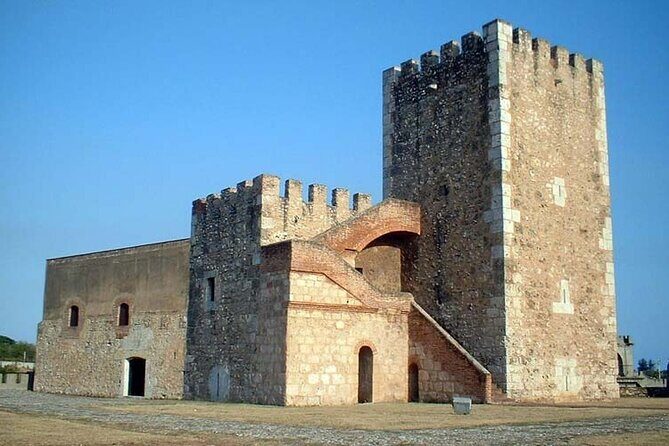 Guided Full Day City Tour in Santo Domingo from Punta Cana - From Punta Cana at 7:00 am: how the day actually feels