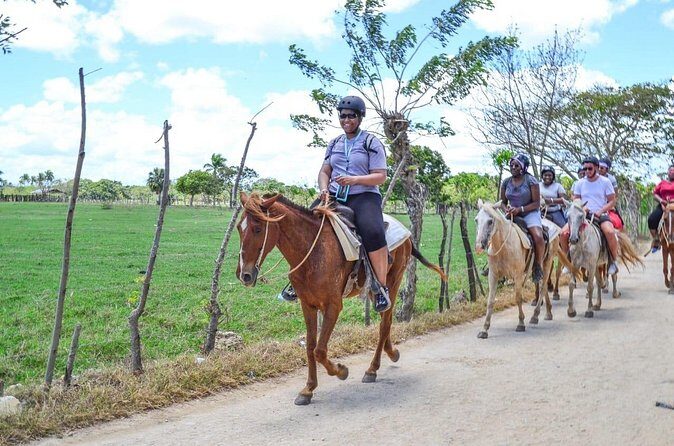 Guided Horseback Ride On The Beach With Pickup From Punta Cana - The Ride on Uvero Alto: What the 1-Hour Beach Moment Really Feels Like