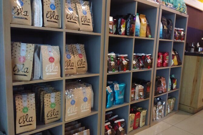 Guided Shopping Tour - Rum tasting, chocolate factory, Cigar factory - The Rum Gallery Plus Coffee and Jewelry Stops