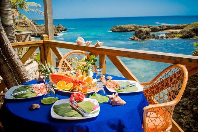 Half-Day Dominican Republic Culinary Tour with Pickup - Captain Cook Seafood Stop: When the Ocean Is the Main Character