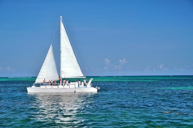 Happy Hour Sailing Cruise from Punta Cana - Adults-Only Vibe: Who Will Enjoy This Most