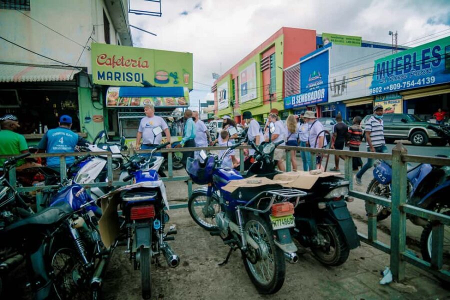 Higuey: Dominican Culture Walking Tour with Cathedral Ticket - Lunch on your terms: La Bandera and Mofongo nearby