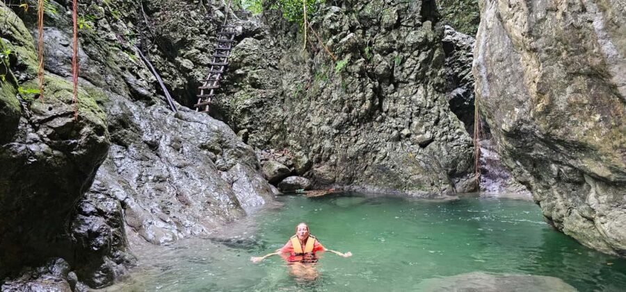 Hiking Tabernacle Thundering Waterfall - The creek-to-waterfall payoff at El Tabernáculo