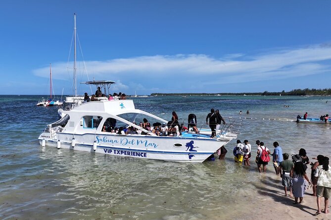 Hip Hop adult only Party Boat with Unlimited drinks and Sandbar - Unlimited open bar, DJs, and party games on the cruise