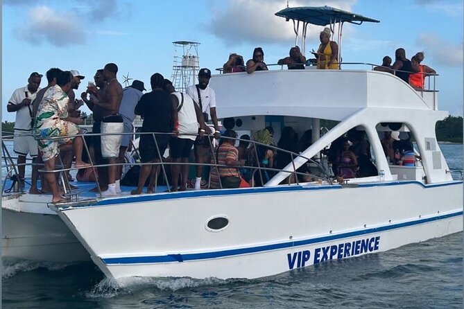 Hip Hop Beat and Live Dj Adults Only Party Boat and Free drinks - Key Highlights to Know Before You Go