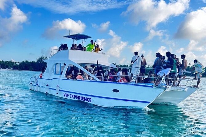 Hip Hop Beat and Live Dj Adults Only Party Boat and Free drinks - Why This Punta Cana Party Boat Feels Like a Sea-Side Festival