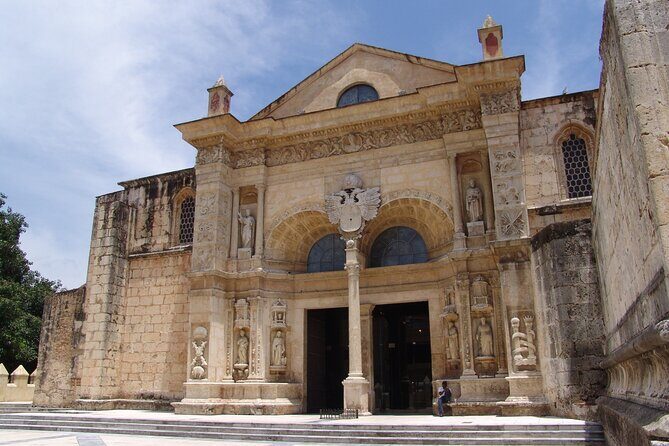 Historical City Tour Santo Domingo - National Pantheon and Plaza España: Quick Stops That Set the Tone
