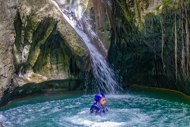 Hotels - Airbnb & villas pick up - WATERFALLS OF DAMAJAGUA - Safety, guides, and the way the day is run