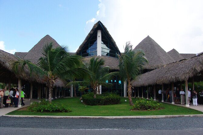 Hyatt Zilara & Ziva Cap Cana - Round Trip Shuttle - Punta Cana Airport - Meeting your driver: placard, digital sign, and WhatsApp