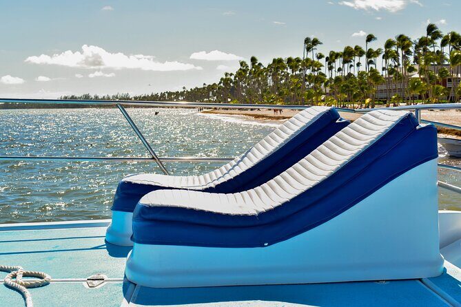 Infinity Hip Hop Boat Party in Punta Cana - Drinks and Snacks: Unlimited Alcohol, But Lunch Isn’t Included