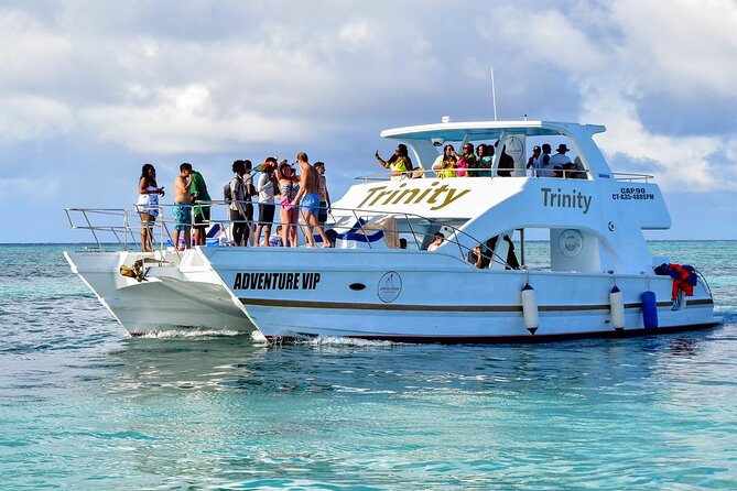 Infinity party boat in Punta Cana - Party at Sea in Punta Cana: what this catamaran trip is really like